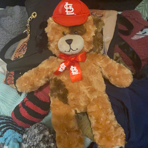 Other - Cardinals build a bear